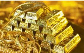 The price of gold surpassed Rs 86,875 per 10 grams, setting a new record.