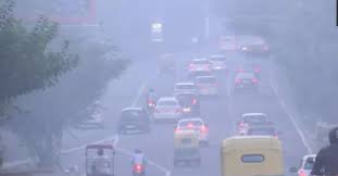 The AQI in several parts of the nations capital surpasses 400, and Delhis air quality falls into the 