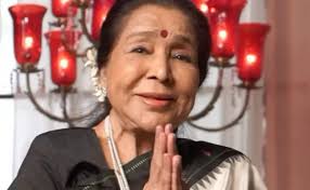 Tributes pour in for the great Indian vocalist Asha Bhosle.