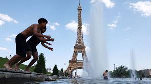 A deadly heatwave that broke records in France and Britain moves on to Germany and Poland