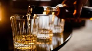Legalising Alcohol to Combat Drugs? Why Homestays in Ladakh Will Now Be Permitted to Serve Alcohol