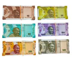 In Puri, a woman tricks a shopkeeper by purchasing ice cream with 