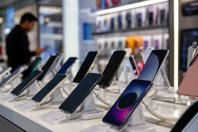 Indias smartphone exports hit a record $9.84 billion thanks to iPhones