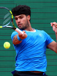 Instead of making a hasty return from injury, Carlos Alcaraz might skip the French Open.