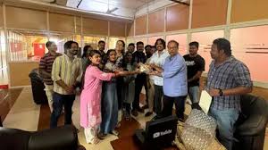 After reaching one million subscribers, Tarang is awarded a YouTube Diamond play button.