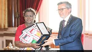 President Droupadi Murmu is presented with Lisbons 