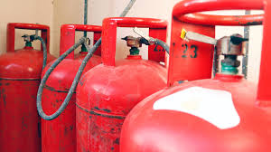 No need to panic: Odisha has 14,000 LPG cylinders in reserve. Minister