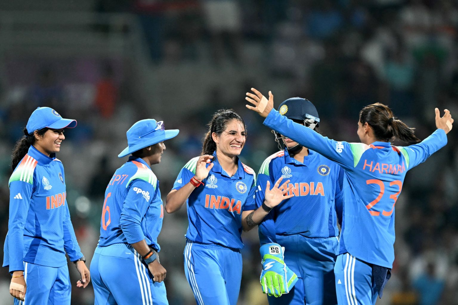 India defeats New Zealand by 53 runs to advance to the Womens World Cup semifinals.