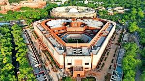 Before the 2029 elections, the center is preparing a push for delimitation and a new bill