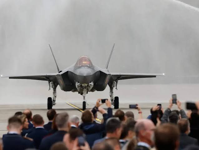 Israels war plans will benefit from a pilotless aircraft equipped with F-35 capabilities.